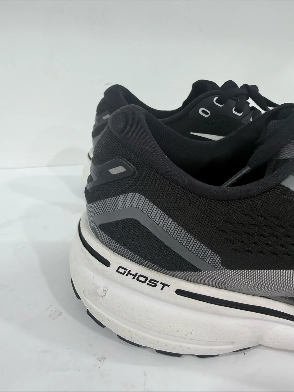 Brooks Men’s Black and White Athletic Running Shoes